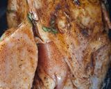 Foto del paso 2 de la receta: Pollo entero en salsa en air fryer