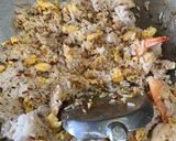 รูปขั้นตอนการทำที่ 3 ของ ข้าวผัดเด็กที่ผู้ใหญ่กิน