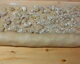 Burgonyás-fetás tésztakoszorú recept fázis 7 fotója