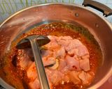 รูปขั้นตอนการทำที่ 3 ของ ขนมจีน ราดแกงกะทิ อกไก่