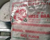 Foto langkah ke 1 dari resep Peyek Kacang Fenomenal.