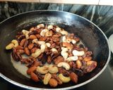 A picture of step 2 of Zafrani Pulao.