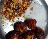 A picture of step 4 of Sarso ka saag.