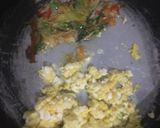 Foto langkah ke 5 dari resep Indomie atraktif.