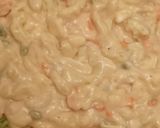A picture of step 4 of Pizza hut salad.