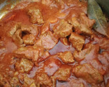 Foto del paso 2 de la receta: Carne en salsa con tomate