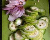 A picture of step 1 of Kakoda Bhaji.