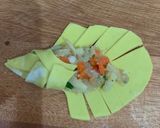 Hình bước làm 4 của món Bánh gối hình con cá