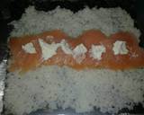 Foto del paso 4 de la receta Sushi de salmón y queso crema