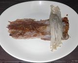 Foto langkah ke 4 dari resep Enoki Beef Roll.