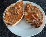 Foto del paso 6 de la receta: Manteca "colorá"casera con carne. Partimos de los chicharrones