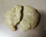 A picture of step 5 of Meethi tikkiya.