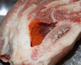 Foto del paso 3 de la receta: Asado, pechito y bondiola de cerdo a la parrilla saborizados