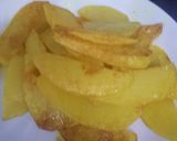 Gambar langkah 1 resipi Kentang Goreng Telur Hancur.