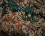 Foto langkah ke 3 dari resep Tumis oncom daun kemangi 🌿🌿.