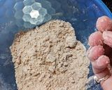 A picture of step 1 of Bran flour, Oats, and Multigrain Atta Masala Bhakhri.