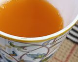 A picture of step 4 of Sweet Papaya -Orange Shots.