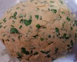 A picture of step 2 of Palak Paratha.