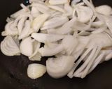 Une image de l'étape 2 de Oignons pour burger.