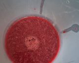 Une image de l'étape 6 de Bavarois à la mousse de framboises et glaçage miroir 😃.