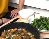 Hình bước làm 6 của món Nấu rơm đậu hũ kho nước tương