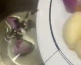 A picture of step 1 of Chilli oil.