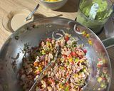 Foto del paso 7 de la receta: Tacos de langostinos y atún