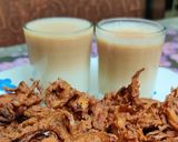A picture of step 2 of Crispy Khanda Bhaji Onion pakora with KT.