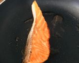 Foto langkah ke 1 dari resep Tumis Salmon Kentang.