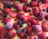 Foto del paso 5 de la receta: Tarta de hojaldre con frutos rojos