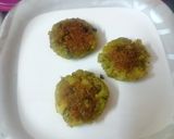 A picture of step 4 of Mutter ki Tikki Chaat.