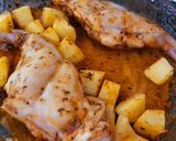Foto del paso 3 de la receta: Conejo al horno adobado