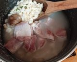 Foto del paso 1 de la receta: Pozole delicioso de cerdo y pollo