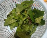 Foto langkah ke 1 dari resep Sayur Asem Kacang tanah.