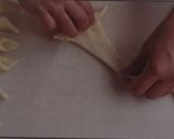 Foto del paso 10 de la receta: Medialunas de hojaldre 🥐