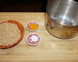 Foto del paso 1 de la receta: Arroz integral salteado con camarones y vegetales