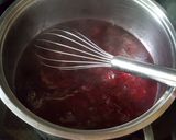 A picture of step 2 of Red Berry Compote (Rote Gruetze).