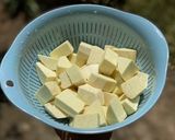 Hình bước làm 1 của món Canh Khoai Giao Hầm Xương