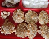 A picture of step 4 of Sabudana Vada.