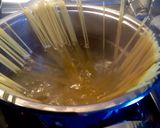 Foto del paso 1 de la receta Auténticos spaguetti carbonara con toque moderno de pimienta roja