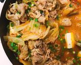 Hình bước làm 4 của món Canh Kim chi Hàn Quốc 🥘 🍲