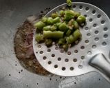 A picture of step 2 of Lauki Masala.