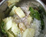 A picture of step 2 of Raw mango and mint cooler.