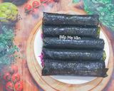 Hình bước làm 4 của món Cơm cuộn sắc màu