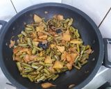 A picture of step 7 of Gawar Sabji.