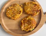 Une image de l'étape 3 de Galettes de courgette / patate douce au curry pour bébé.
