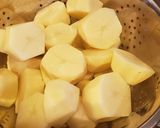 A picture of step 1 of Vegan mashed potatoes and gravy.