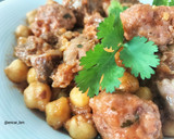 Foto del paso 6 de la receta: Salteado de garbanzos con mollejas y pelota de cocido