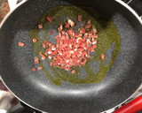 Foto del paso 2 de la receta: Tostada de calabacín bacon y choricito de mi pueblo