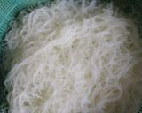 Foto langkah ke 1 dari resep Bihun Goreng putih pedas.